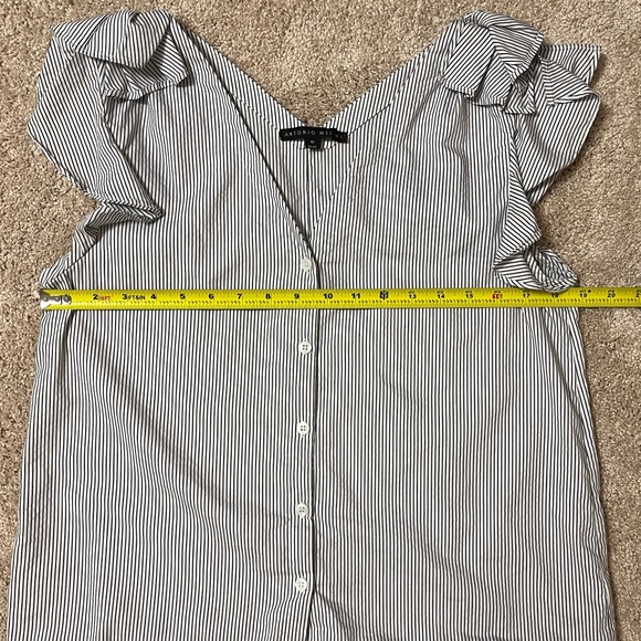 Antonio Melani Black and White Pinstripe Blouse with Cap Sleeves - Picture 4 of 7